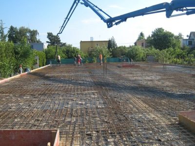 zakladova-doska-pripravena-na-betonaz